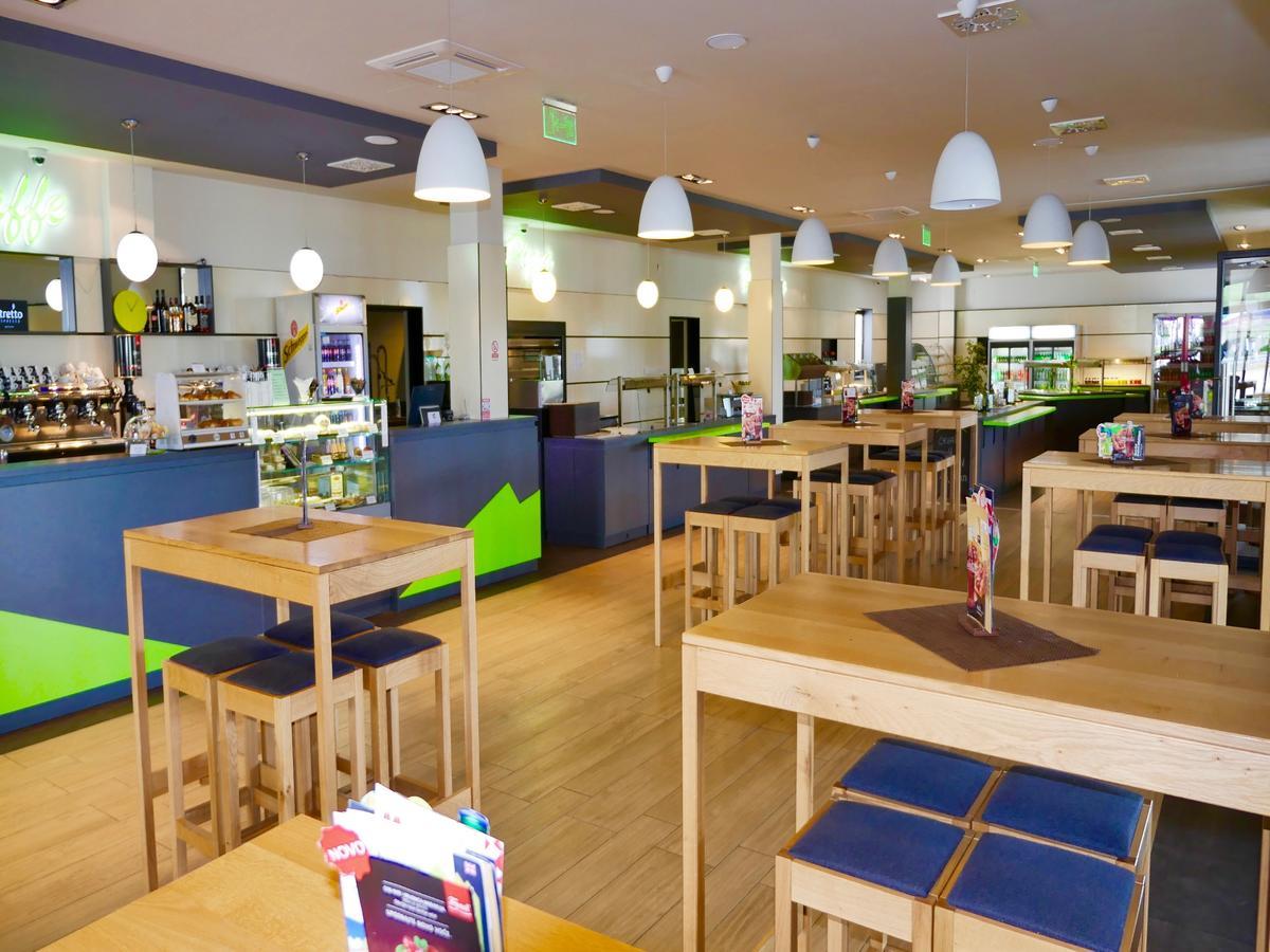 Brinje Hotel Lika Sjever מראה חיצוני תמונה